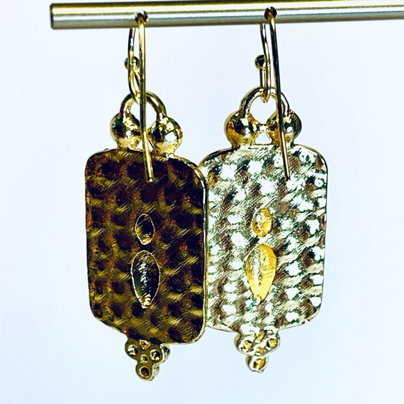 Gold Bee Pink Rhinestone Earrings | Gold Bee Earrings Anthro Vibes 🐝 FreeW/35 - Picture 6 of 13